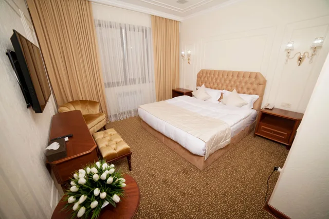 غرفة قياسية مزدوجة، The Plaza Hotel Almaty 3/7
