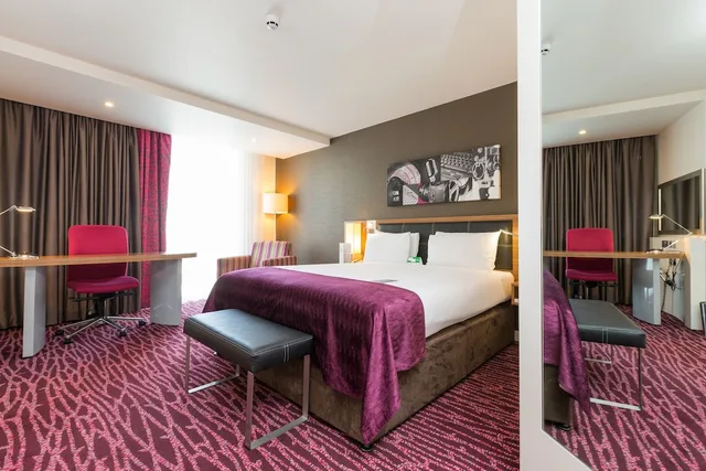 غرفة قياسية بسرير مزدوج، Holiday Inn Manchester Media City Uk 4/10
