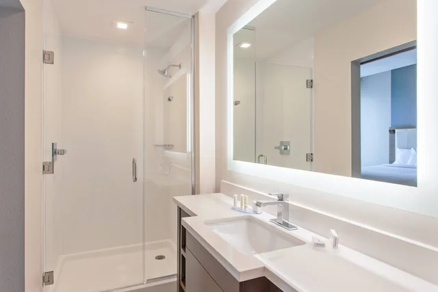 جناح بسريرين كوين مع سرير سحّاب إضافي، Springhill Suites Huntington Beach Orange County 2/3