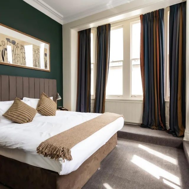 غرفة تنفيذية بسرير مزدوج، Kew Gardens Hotel 4/10