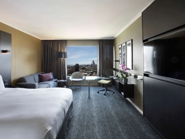Classic, King Bed, PULLMAN SYDNEY HYDE PARK 1/4