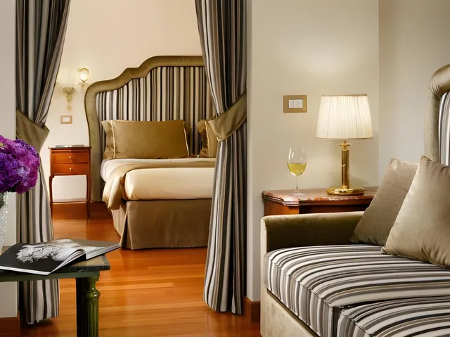 غرفة كلاسيكية ثلاثية، Forum Hotel Rome 2/2