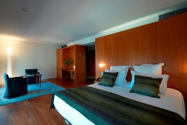 غرفة تنفيذية، Condes de Barcelona 1/1
