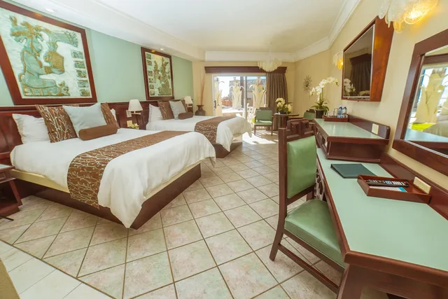 غرفة ديلوكس بسريرين كوين، Estero Beach Hotel & Resort 1/7