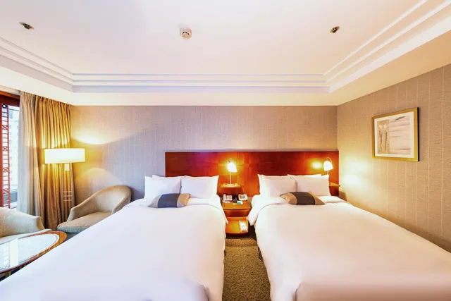 Deluxe, Family, Single, 2 Double Beds، Koreana Hotel 3/10