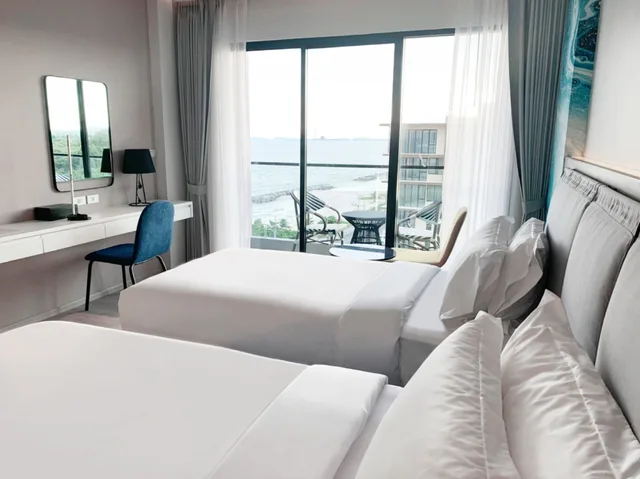 Deluxe, Double Bed, Sea View, Fortune Saeng Chan Beach Rayong 6/8