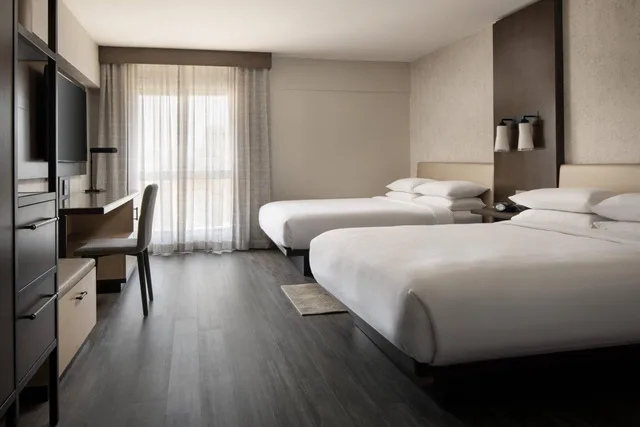 جناح جونيور بغرفة نوم واحدة، Marriott Riverside at the Convention Center 1/5