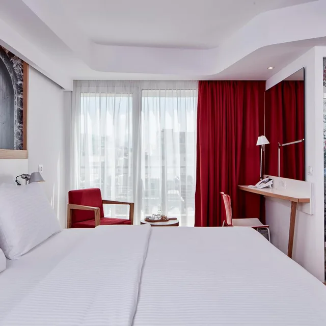 Popular, Executive, Single Bed، Olive Green Hotel 3/10