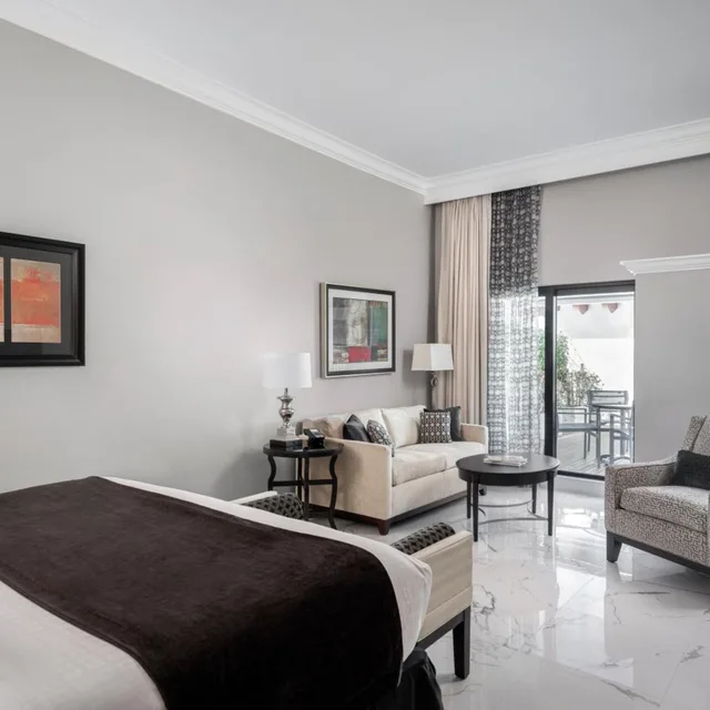 جناح بسرير كينج بإطلالة على المسبح، Inn On Fifth 3/5