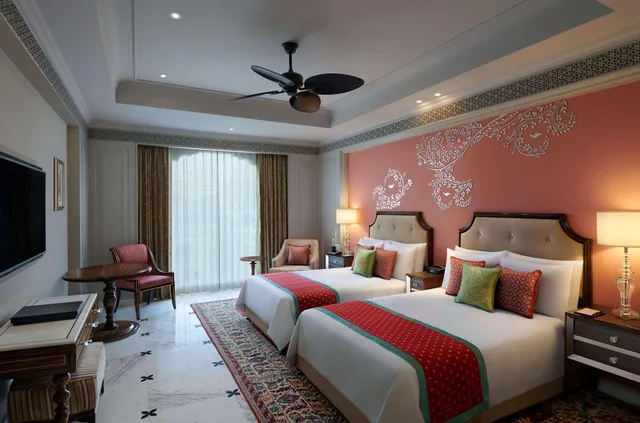 غرفة قياسية بسريرين منفصلين، The Leela Palace Jaipur 1/1