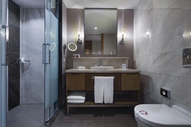 Superior, 1 Double and 1 Single Bed, Lateral Side Sea View, Sofa، Trendy Lara Hotel 8/10