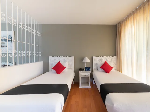 Standard, Twin Beds, Suites Internacional 2/4