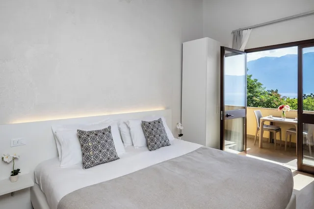 دوبلكس عائلي بسرير كينج وسريرين منفصلين، Hotel Meandro 1/4