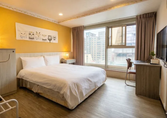 غرفة بسرير مزدوج بإطلالة على المدينة بحوض استحمام، Gwawa Hotel 2/10