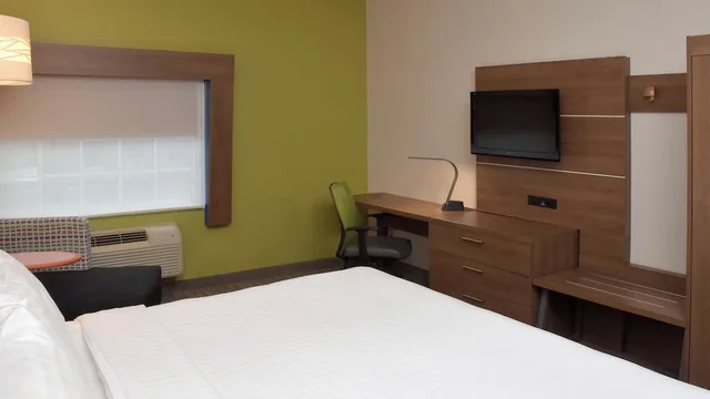 غرفة قياسية بسرير كينج، Holiday Inn Express Mount Pleasant Scottdale 1/4
