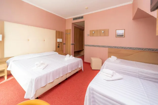غرفة رباعية، Hotel Della Torre 2/4