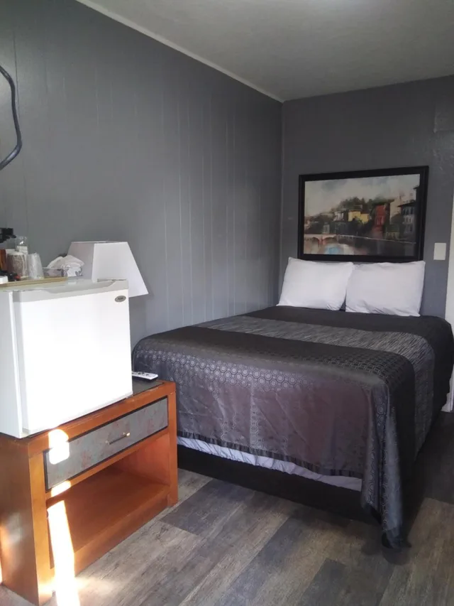 غرفة اقتصادية مفردة، Modoc Inn 2/8