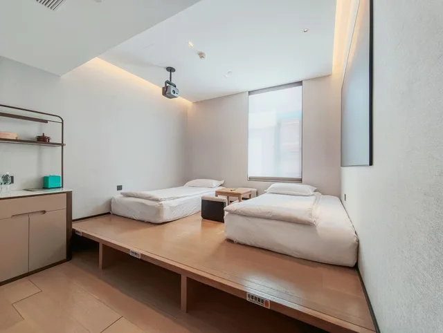 جناح عائلي بفرشتي فوتون وسرير كوين، SSAW Garden Hotel Beijing 1/6