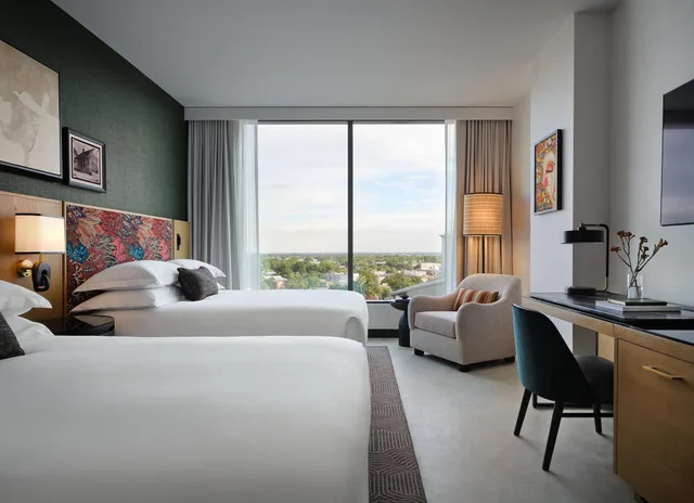 غرفة رباعية بسريرين كوين، Kimpton Santo, an IHG Hotel 1/6