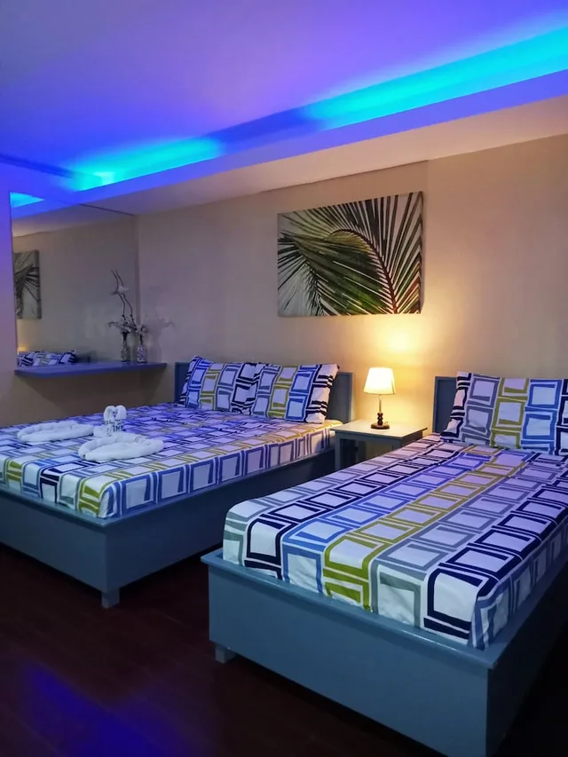 Deluxe, Queen Bed, Marlins Beach Resort 1/7