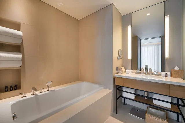 Residence, 1 King and 1 Single Beds, Pool View, Shilla Monogram Danang 1/1
