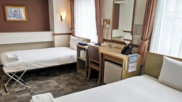 غرفة بسريرين منفصلين لذوي الإعاقة، Toyoko Inn Atami Ekimae 5/8