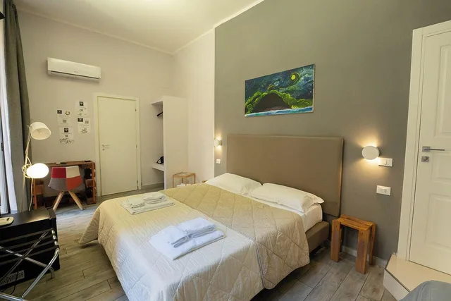 غرفة قياسية رباعية في الملحق، B&B Le 4 Stagioni Dante's Suites 1/8