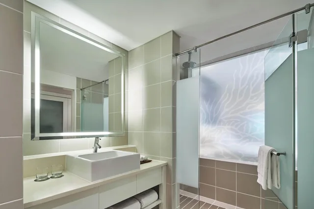 غرفة قياسية بسرير مزدوج، The Westin Langkawi Resort Spa 4/4