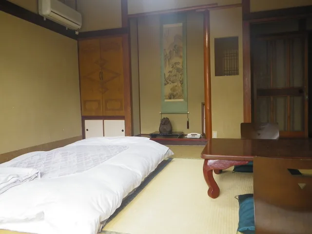 غرفة أساسية رباعية بفرشتي فوتون، Chuoukan Shimizuya Ryokan 2/2