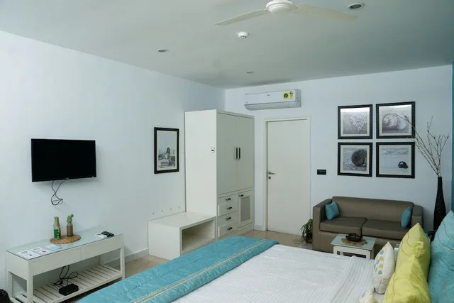 Superior, King Bed, Garden View, The Beach House Goa 6/9