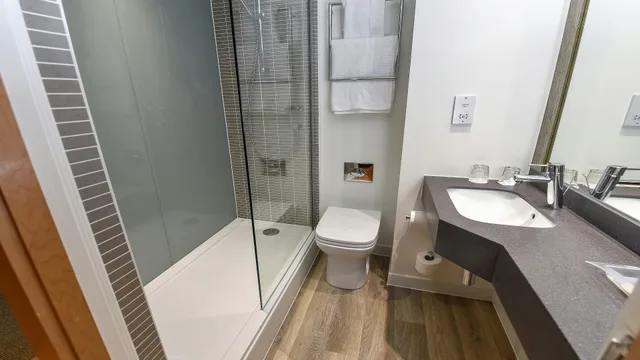 غرفة بسريرين منفصلين، Holiday Inn Derby Nottingham M1 J25 3/7