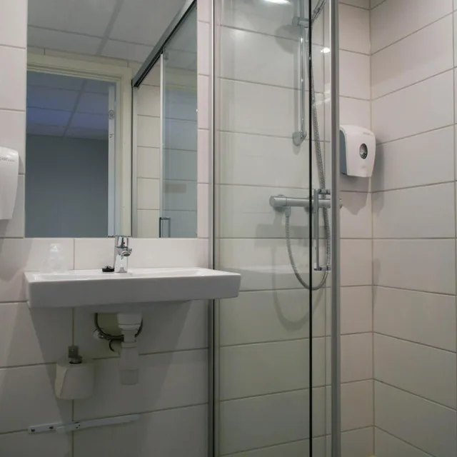 Compact, Single، Quality Hotel Augustin 6/16