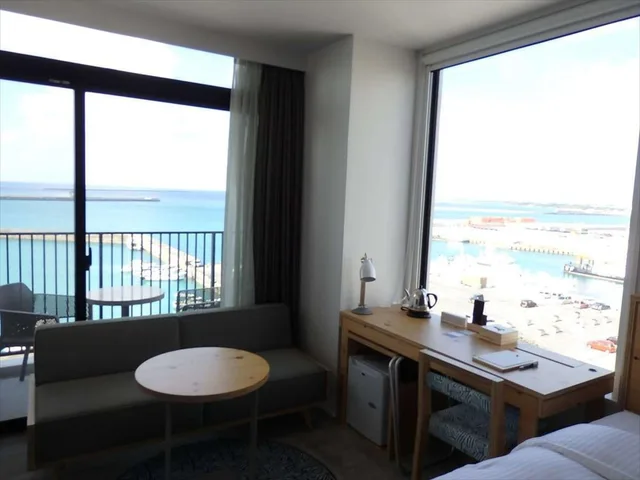 غرفة ركنية بسريرين منفصلين بإطلالة على البحر، Hotel Locus 3/4