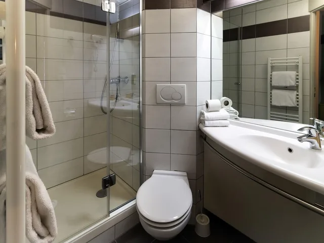 غرفة بسرير مزدوج، Greet Hotel Colmar 5/6
