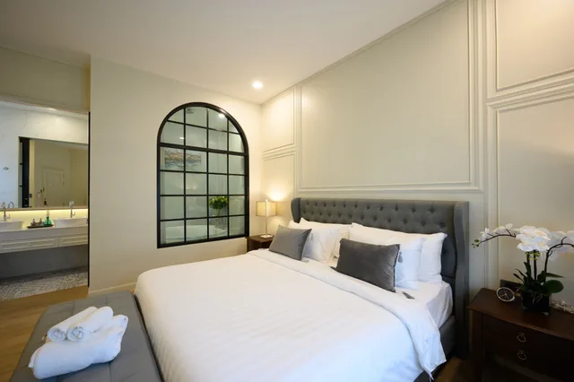 1 Bedroom, Pool, Villa, King Bed، Villa Seville 3/10