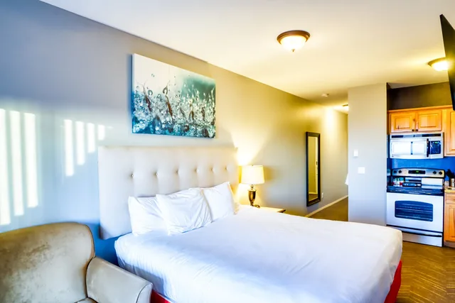 Suite, King Bed, Ocean Front, Sofa, Kitchen، Inn at the Prom 1/8