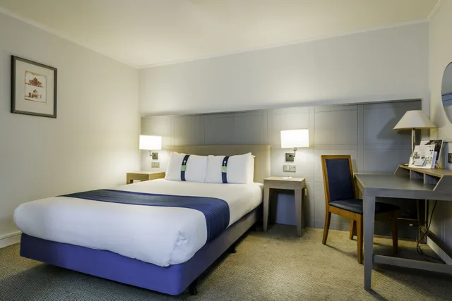 غرفة قياسية بسرير مزدوج مع أريكة، Holiday Inn Milton Keynes - Central 1/6