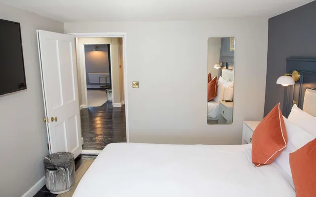 جناح تقليدي بغرفتي نوم، Henrietta House 2/10