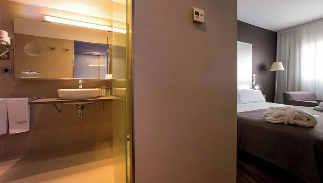 غرفة ثلاثية بثلاثة أسرّة، SERCOTEL JC1 MURCIA 4/4