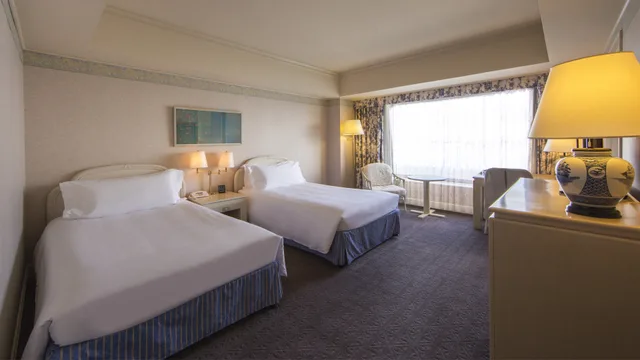 جناح جونيور بسريرين منفصلين بمنطقة جلوس، InterContinental Yokohama Grand 2/2