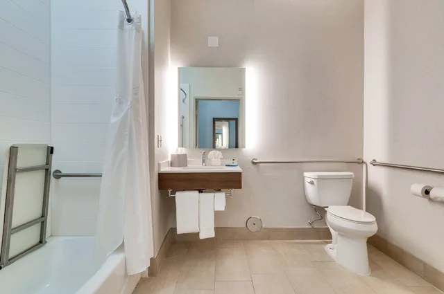 غرفة ديلوكس بسريرين كوين لذوي الإعاقة، Holiday Inn Express Hotel Suites Banning 4/5