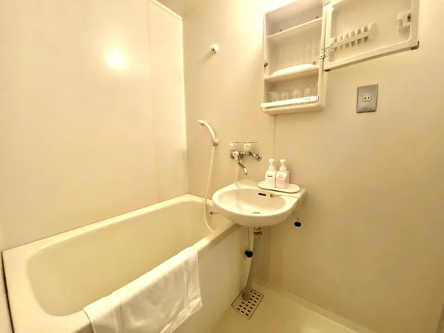 غرفة يابانية رباعية، Oka Hotel 1/3