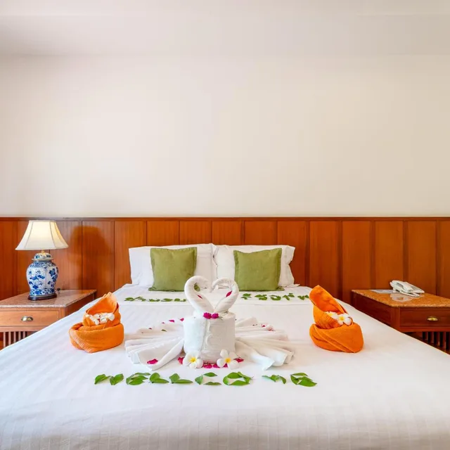 Superior, King Bed, Sailom Resort Bangsaphan 2/10