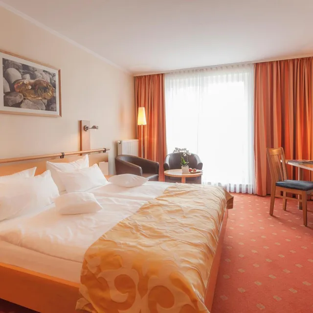 Room, Double Bed, Side Sea View, Balcony، Hotel Bernstein 4/8