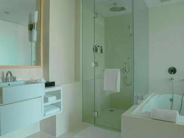 جناح جونيور بسرير كينج مع دخول الصالة، NOVOTEL HYDERABAD AIRPORT 4/6