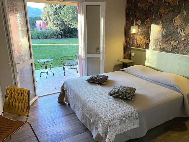 غرفة بسرير مزدوج أو سريرين منفصلين، Hotel Résidence Du Pont De L'oso 2/8
