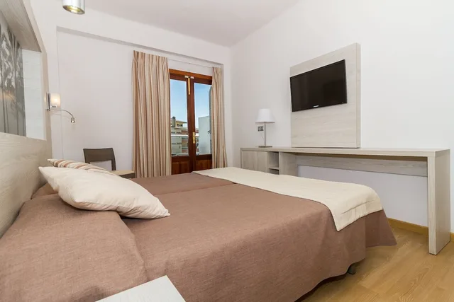 Standard, Twin Beds, Pool View, Balcony, Eix Alcudia Hotel Adults Only 1/4