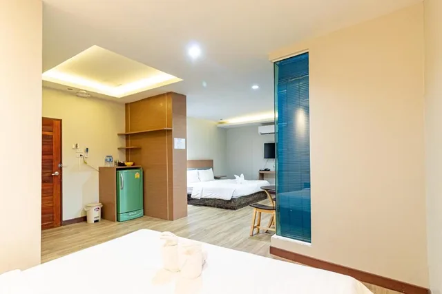 غرفة عائلية رباعية، Oun Residence 3/5