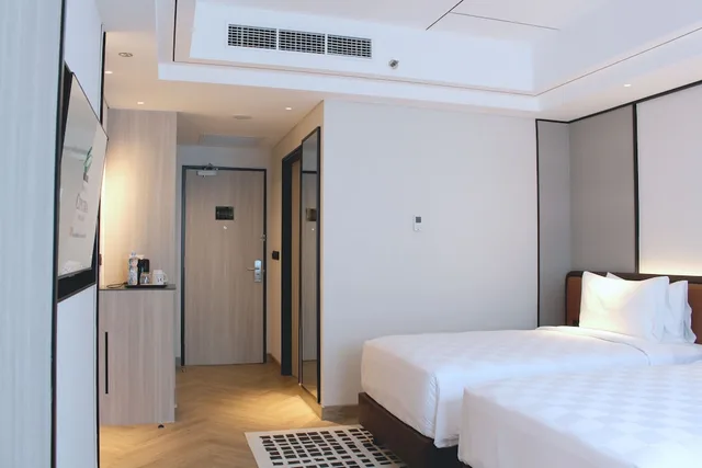 New Deluxe, Twin Beds، Hotel Ciputra Cibubur managed by Swiss-Belhotel International 3/10