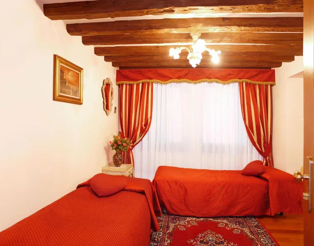 غرفة سوبيريور بسرير مزدوج في الملحق، San Luca Hotel 1/6